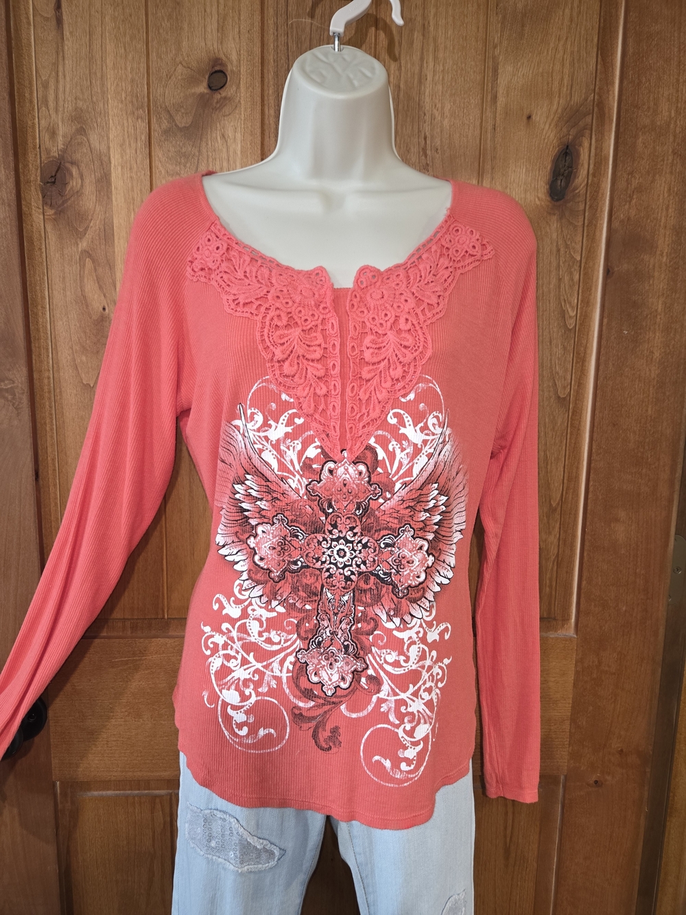 Ransom‎ Coral Lace-Trim Long Sleeve Tee with Winged Cross Graphic